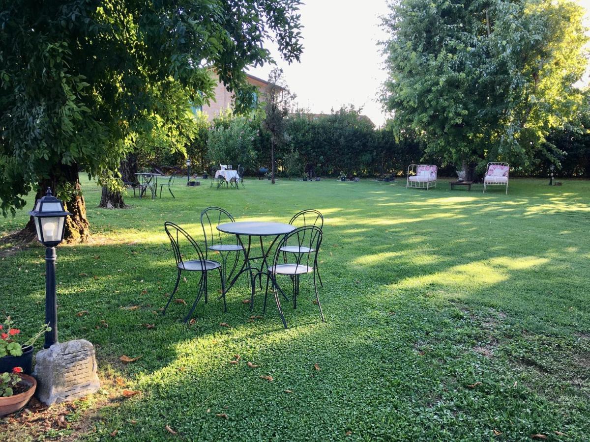 Societa Agricola Le More Agriturismo La Dondina Budrio  Exterior photo